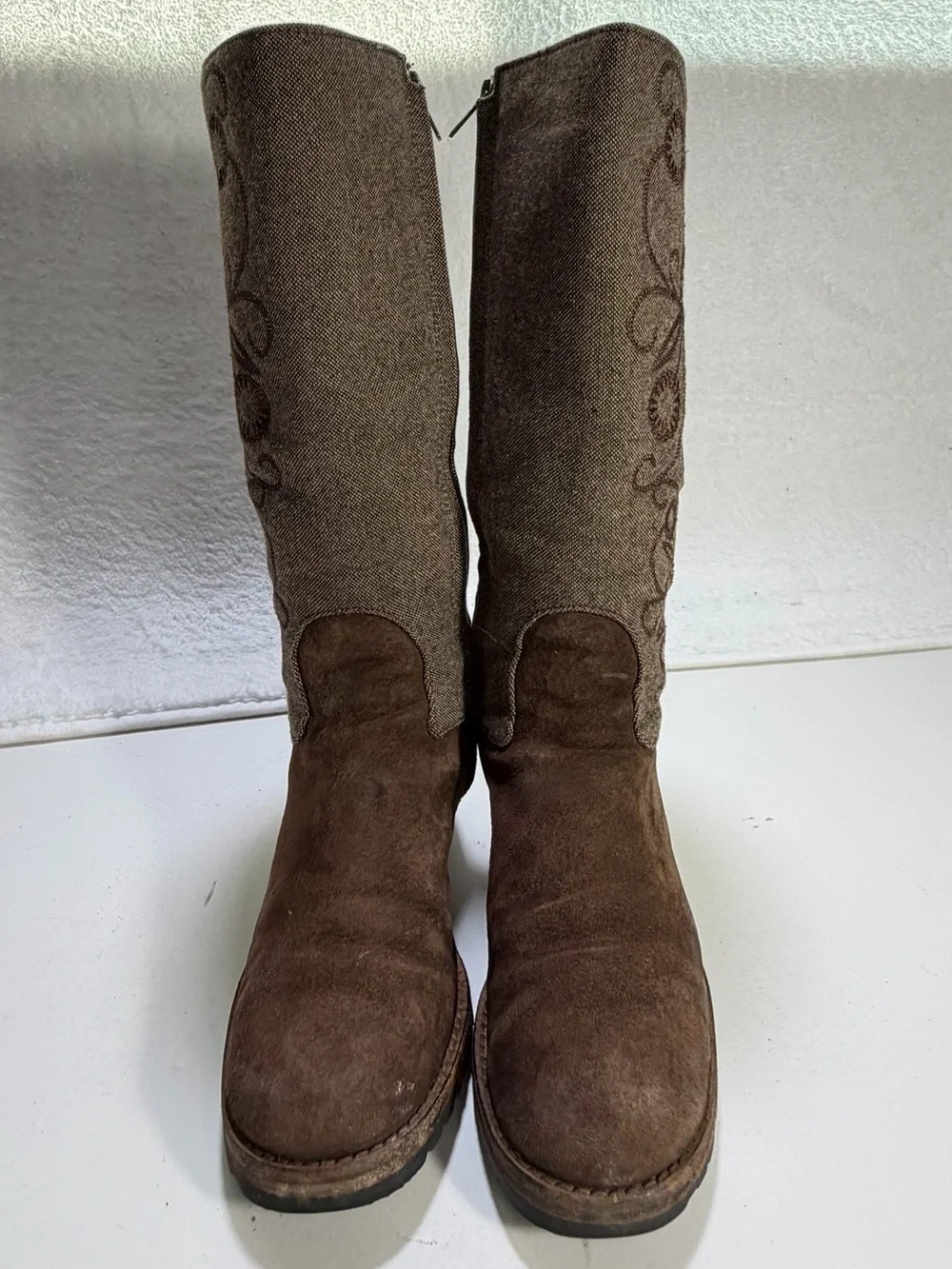 UGG Australia Ryder Tall Suede Embroidered Sheepskin Boots Brown Women 5.5